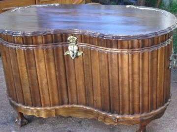 ANOTHER RARE FIND!!! VERY OLD KIDNEY SHAPE KIST
