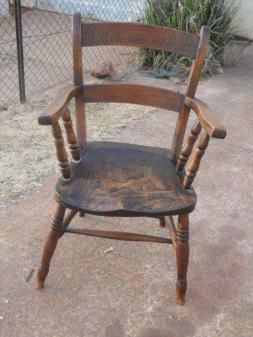 OLD PARTRIDGE WOOD CHAIR