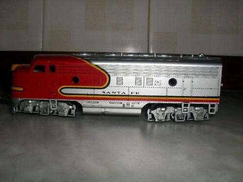 GLOBE HO: Santa Fe F7-A dummy locomotive kit in original box.Completely assembled.