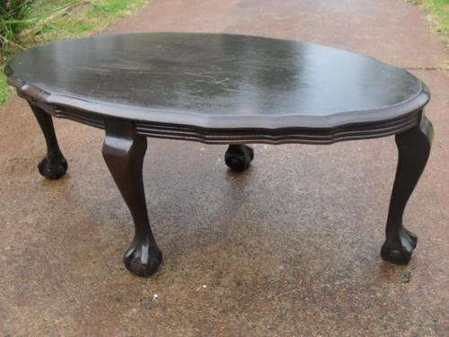 VINTAGE BALL & CLAW OVAL COFFEE TABLE