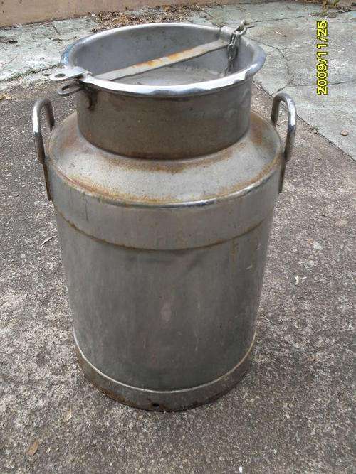 LARGE 10 GALLON OLD MILK CAN