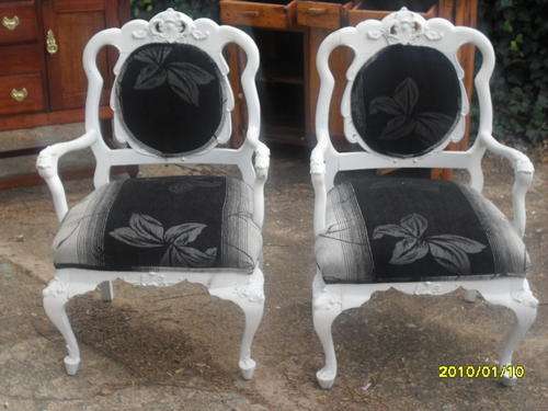 2 x VINTAGE VICTORIAN ARMCHAIRS