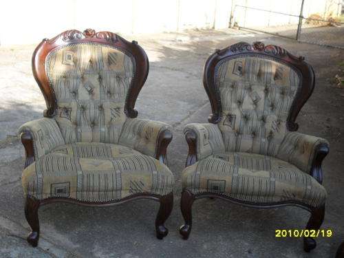 WHAT A FIND!!!! VINTAGE IMBUIA QUEEN ANNE LOUNGE CHAIRS