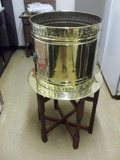 VINTAGE BOBBIN LEGGED BRASS TABLE WITH MASSIVE COPPER PLANTER