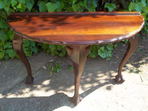 EXELLENT IMBUIA BALL & CLAW HALF MOON TABLE