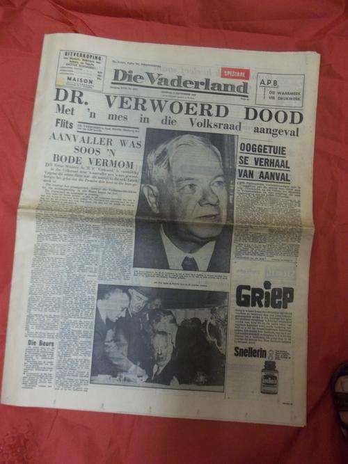 DR. H.F VERWOERD VERSAMELING VAN 9 KOERANTE EN ANDERE