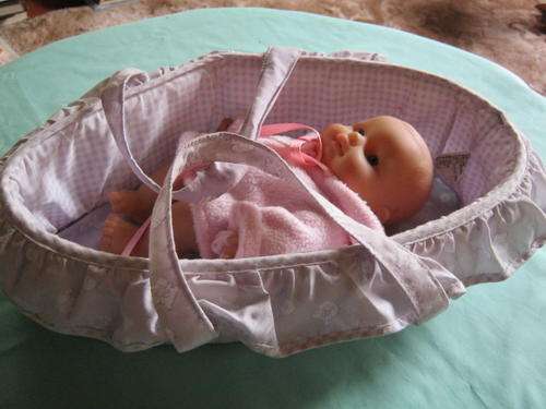 Carrycot (+/-34cm) With Doll