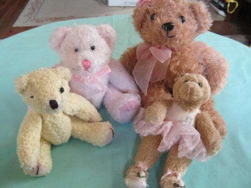 Lot of 4 Bears