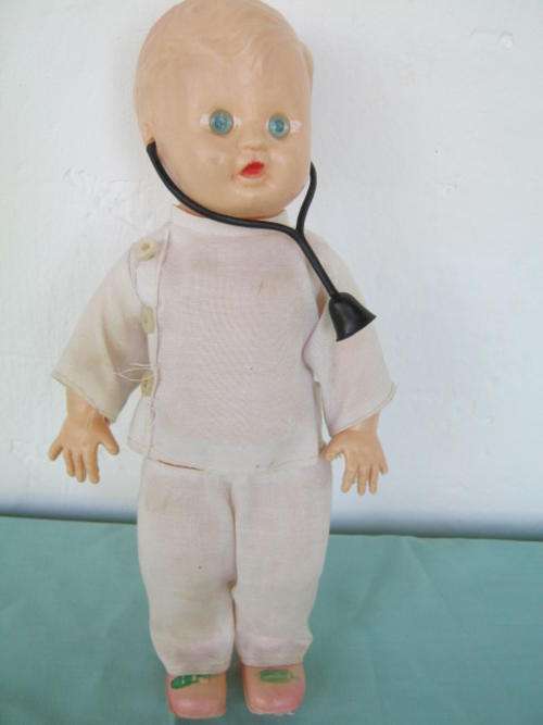 Vintage Doctor's Doll (+/- 25cm)