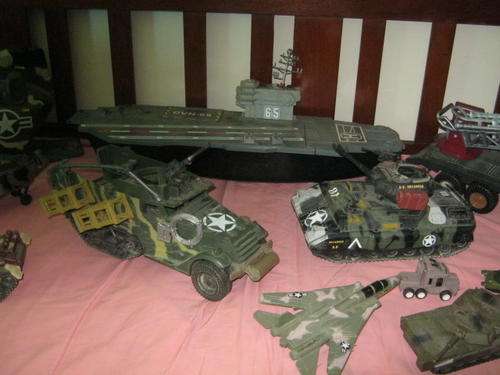 Various Chap Mei Soldier Force Toys (8) and other army toys.