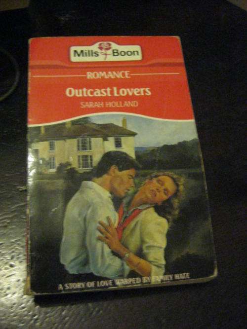 Mills & Boon - Outcast Lovers - Sarah Holland - 1985