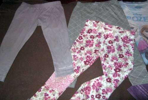 Lot of 10 girls' clothing items.  Size 3 years -  Starting at R19 per item