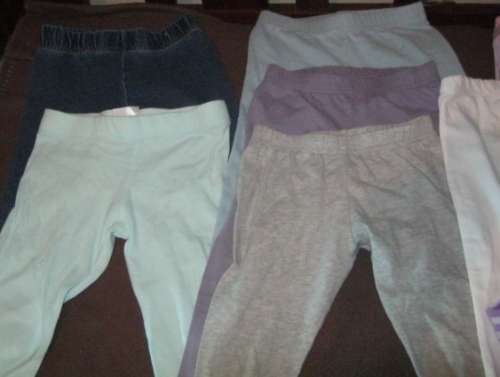 Lot of 14 girls' clothing items. 2-3 years (starting at R19.29 per item)