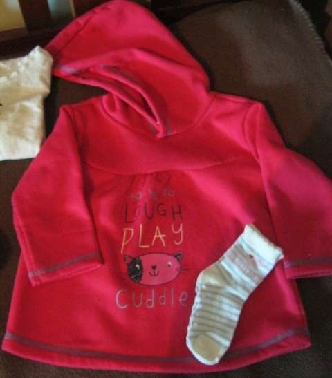 Lot of 8 baby's clothing - R17.50 per item.