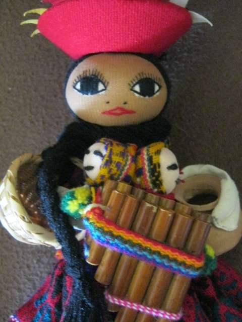 Lot of 8 vintage and/or collectible dolls.