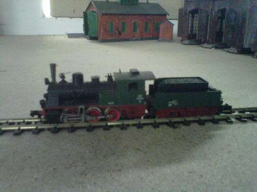 N Gauge Arnold 0 6 0 Steam Locomotive