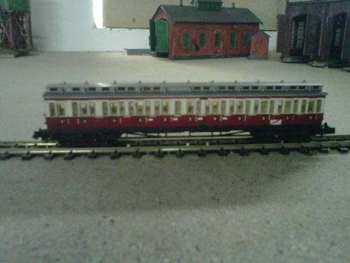 N Gauge Arnold Passenger Coach SAR Look a like