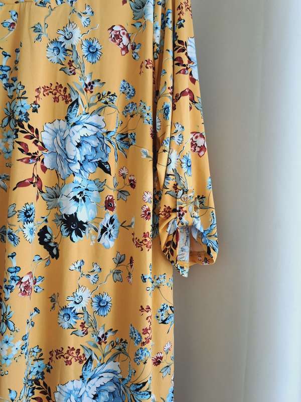 Miladys yellow floral print dress. Size: XL / 40