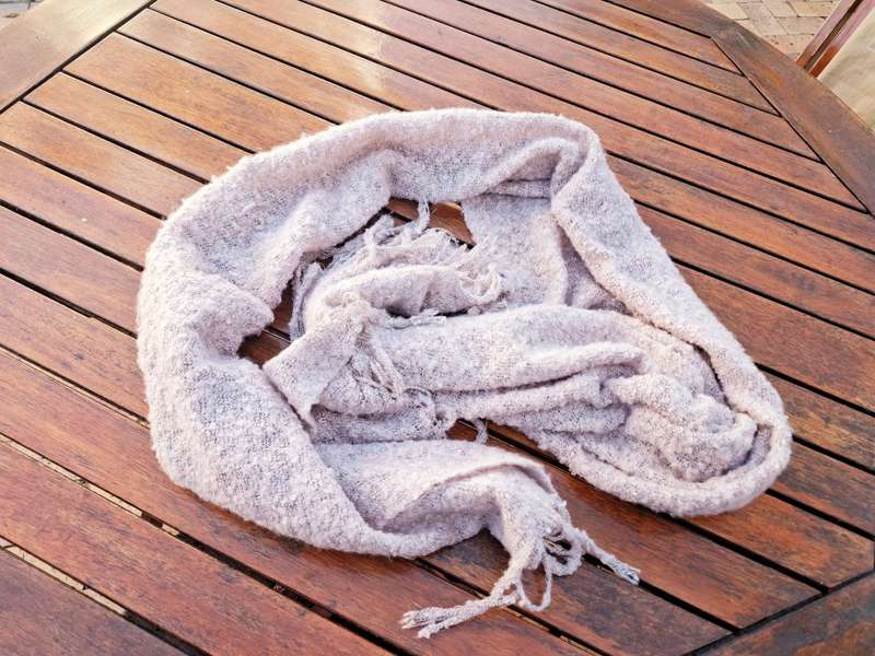 Woolworths light pink acrylic and metallic yarn scarf