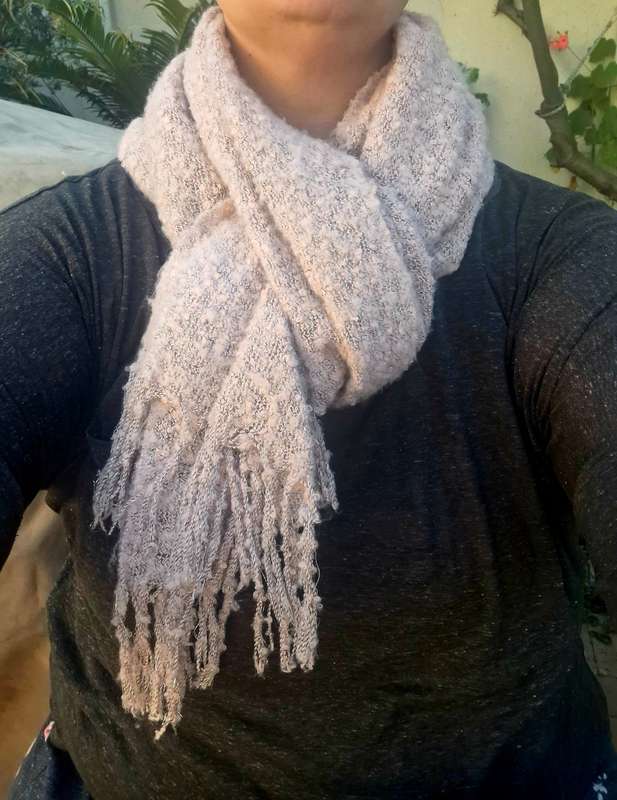 Woolworths light pink acrylic and metallic yarn scarf