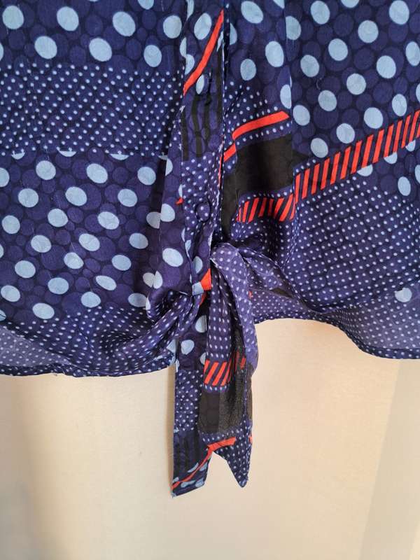 Patterned Blouse - Size 40