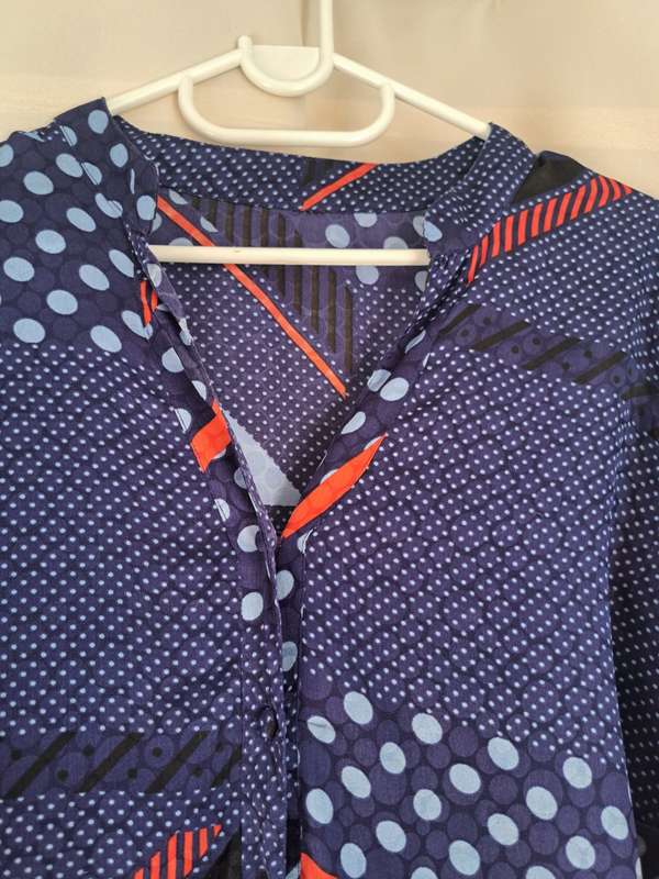 Patterned Blouse - Size 40