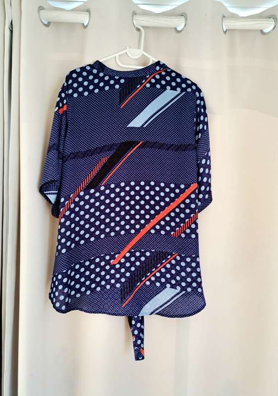 Patterned Blouse - Size 40