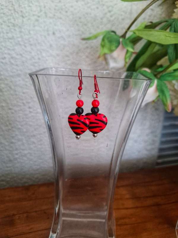 Handmade costume jewellery set 16