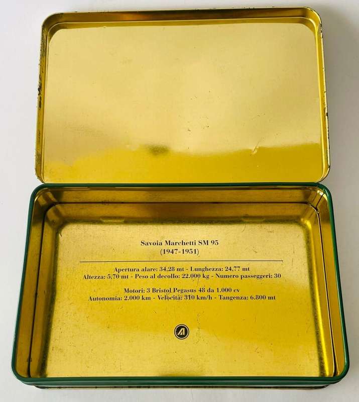 Alitalia - First Class / Magnifica Class - Travellers amenities Tin (Lot of 3)
