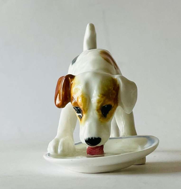 Royal Doulton - Jack russell terrior eating - HN 1158