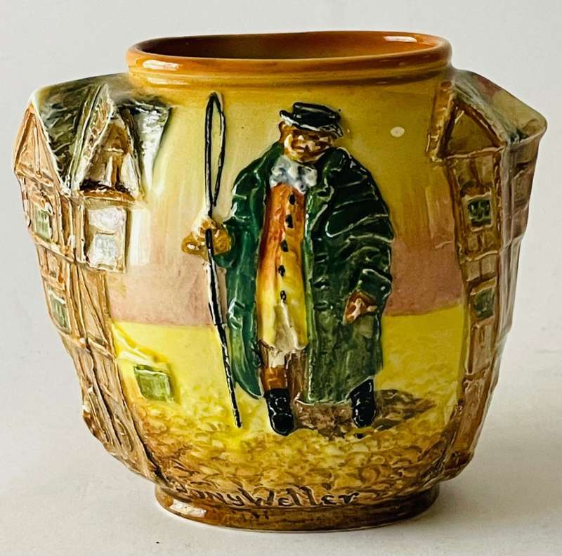 Royal Doulton - Relief Vase  (Tony Weller)