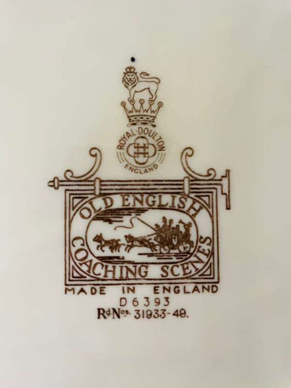 Royal Daulton - Old English coaching scenes - D6393