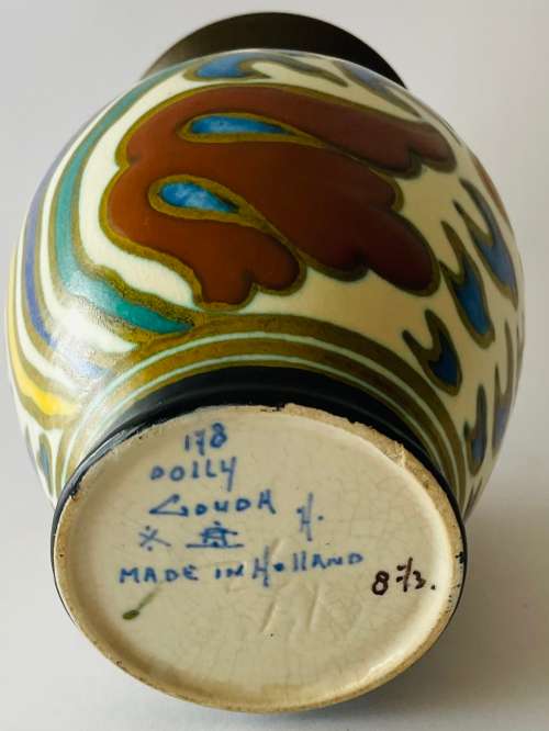 Gouda Vase (Dolly Not Often Seen )