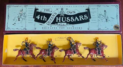 Britains Toy Soldiers The Queens Own 4th Hussars
