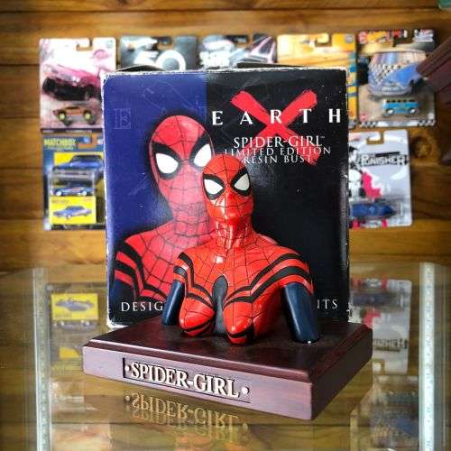 MARVEL COMICS CHARACTER Spider-Girl BUST Alex Ross EARTH X FIGURINE LIMITED EDITION