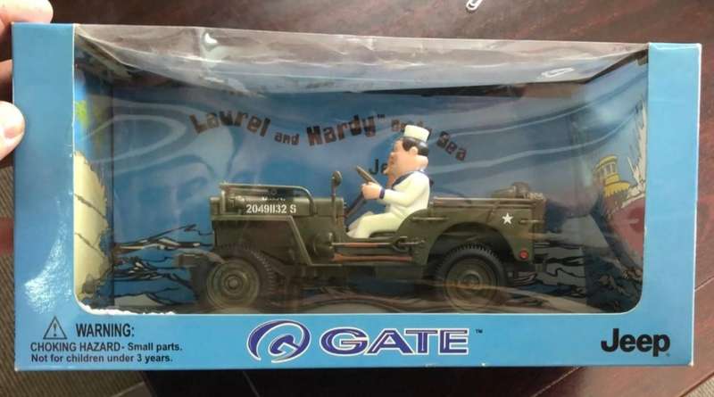 Gate 1/18 Jeep Willys with Laurel And Hardy Go To Sea diecast   Gate Willy's Jeep 1:18 Diecast
