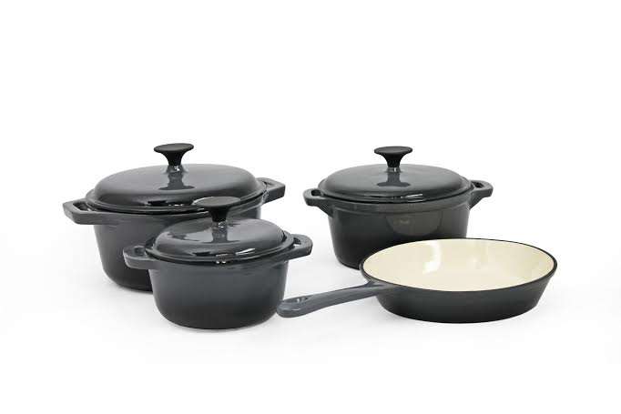 Cast Iron Pot Set
