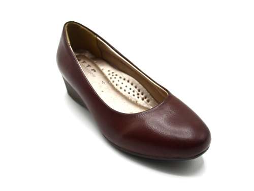 TTP COMFORT BWN182-1 WOMEN SIMPLY AND CLASSIC WEDGE HEEL PUMPS.