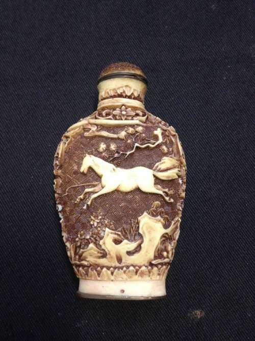 16th century Chinese snuff bottle Qianlong