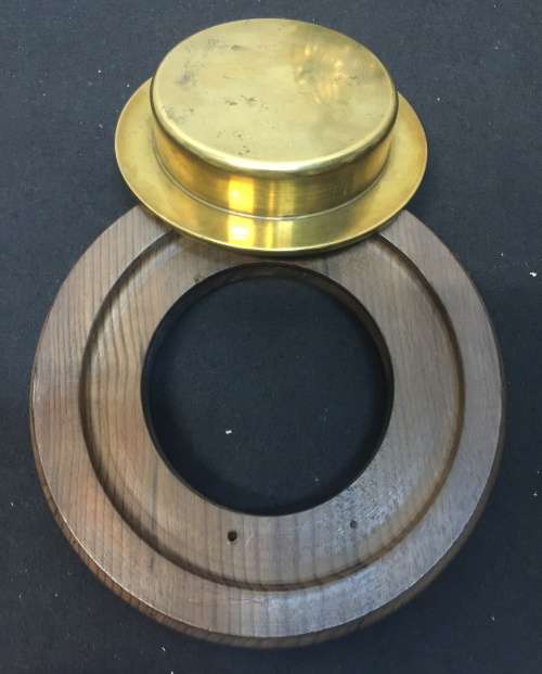 Copper ashtray¿very heavy. diameter - 148 mm .