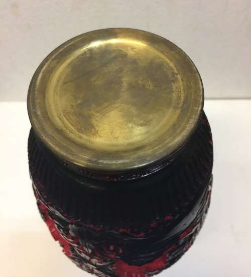 CHINESE ANITQUES -STUNNING LARGE INTRICATELY CARVED CINNABAR VASE