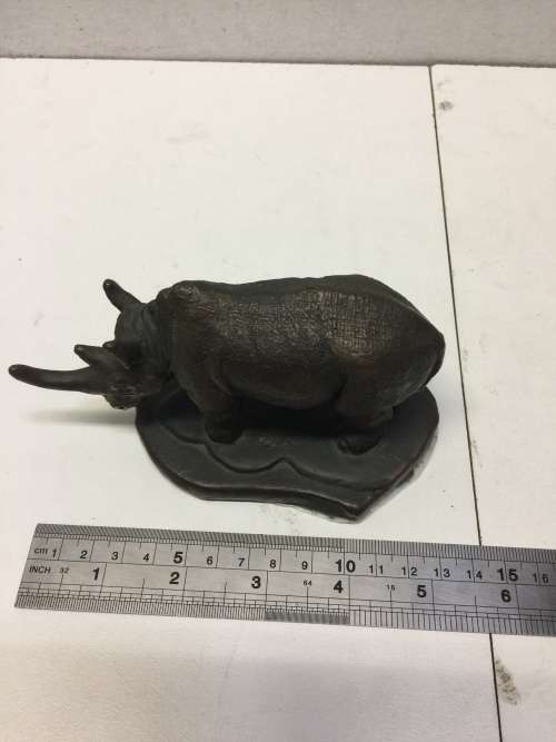 Bronze rhinoceros