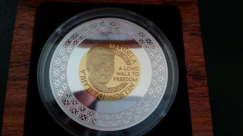 Huge 5OZ Bi-Metalic Mandela Medallion { 2oz Gold Au 999 , 3oz Silver Ag 999 }