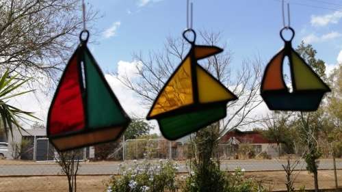 ### STAINED GLASS - "SAIL BOATS" - Set of three ###