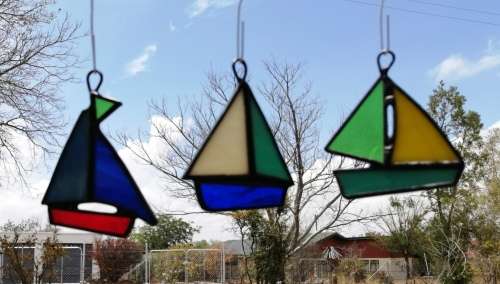 ### STAINED GLASS - "SAIL BOATS" - Set of three ###