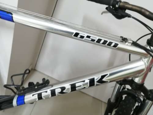 ### MOUNTAIN BIKE - TREK 6500 ###