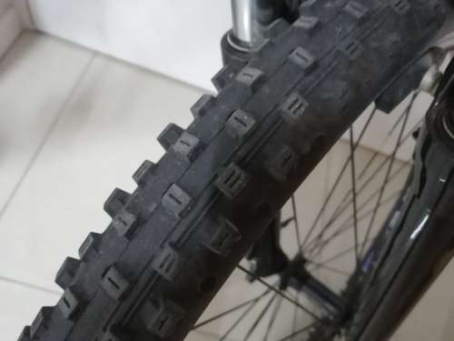 ### MOUNTAIN BIKE - TREK 6500 ###
