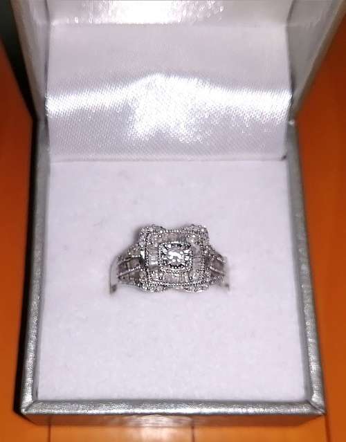 ### LOW PRICE!!! DIAMONDS WHITE GOLD RING - Most beautiful ###