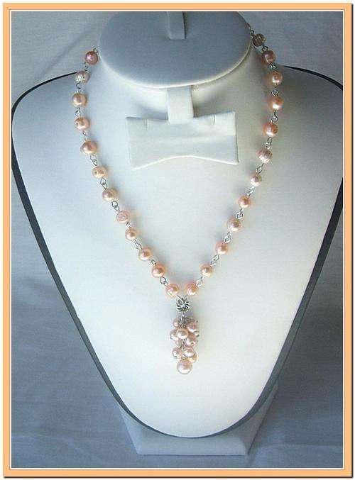 Genuine peach freshwater pearl necklace, with cluster pendant