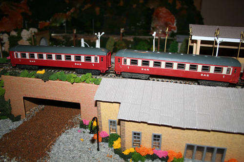 2 x Lima HO SAR Coaches